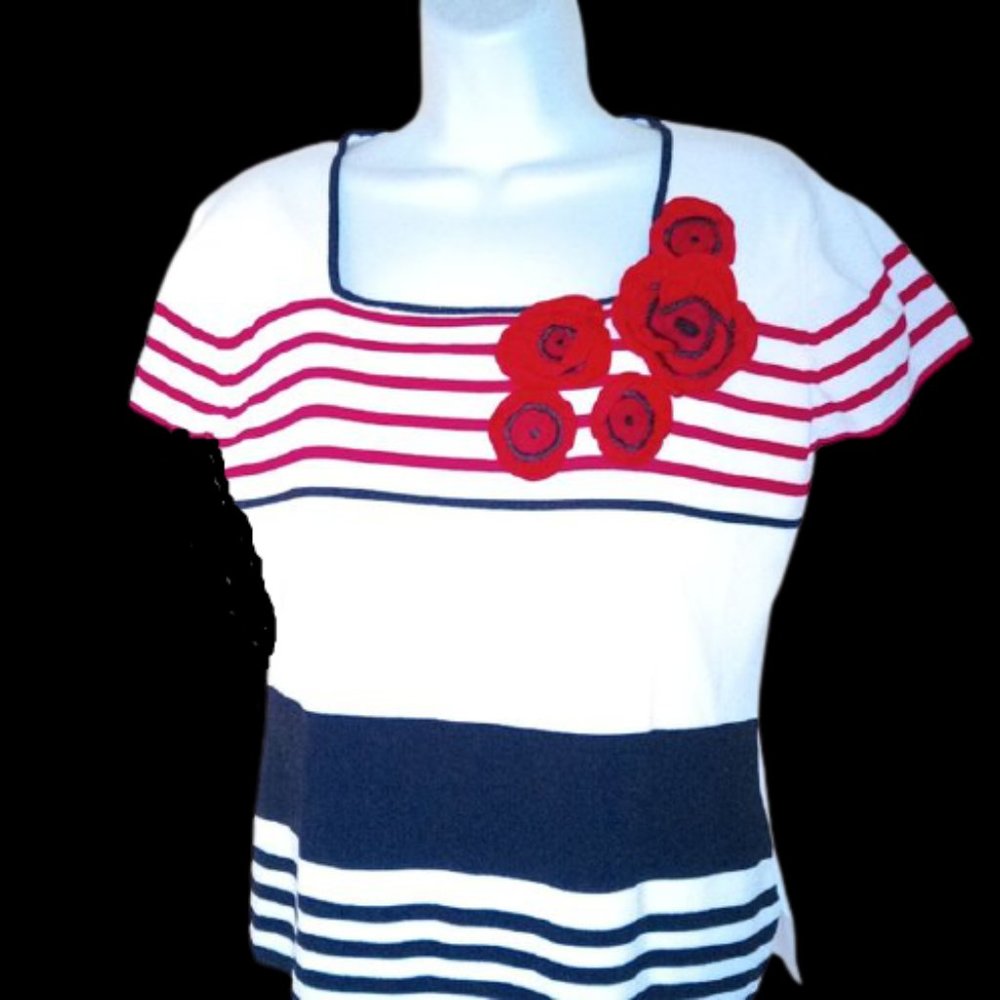 White Red Black Sweater w 3-D Red Flowers Large